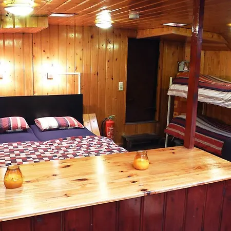 Botel Hotelboat Ideaal